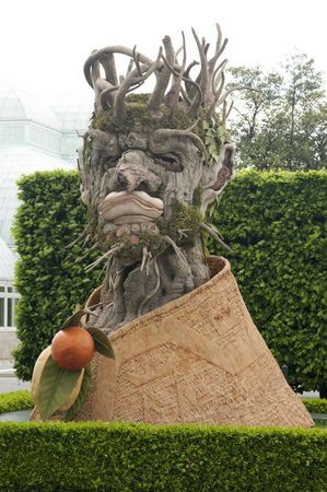 Colossal Head Sculptures Grace New York Botanical Garden In Bronx