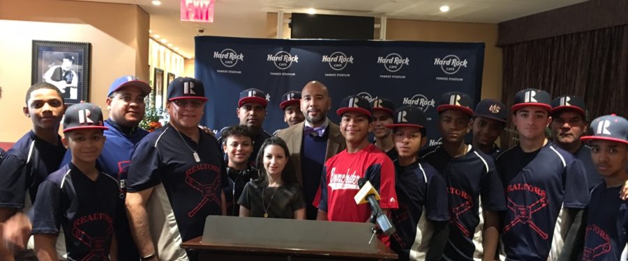 BP Diaz & AT&T Host Little League Awards Celebration