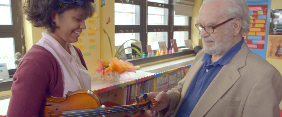 “Joe’s Violin” Documents Holocaust Survivor’s Gift To South Bronx Schoolgirl
