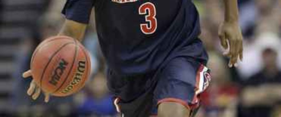 Arizona Basketball Player Parrom Shot