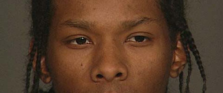 Gunman Sought In Bronx Slaying