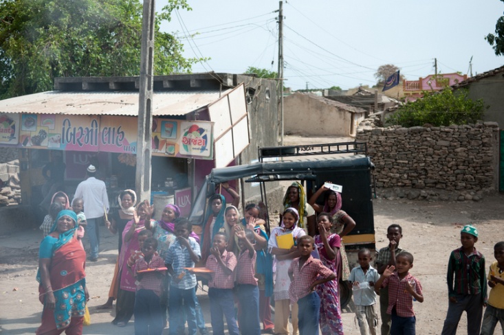 Siddi village children waving good-bye.