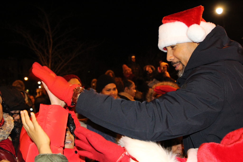 Bronx Christmas Tree Lighting The Bronx Daily