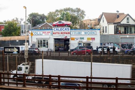 Cross Bronx / Living Legend Opens At The Bronx River Art Center