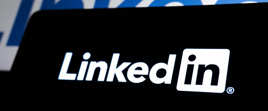 Even Obama’s LinkedIn Cannot Hide President Trump’s Influence